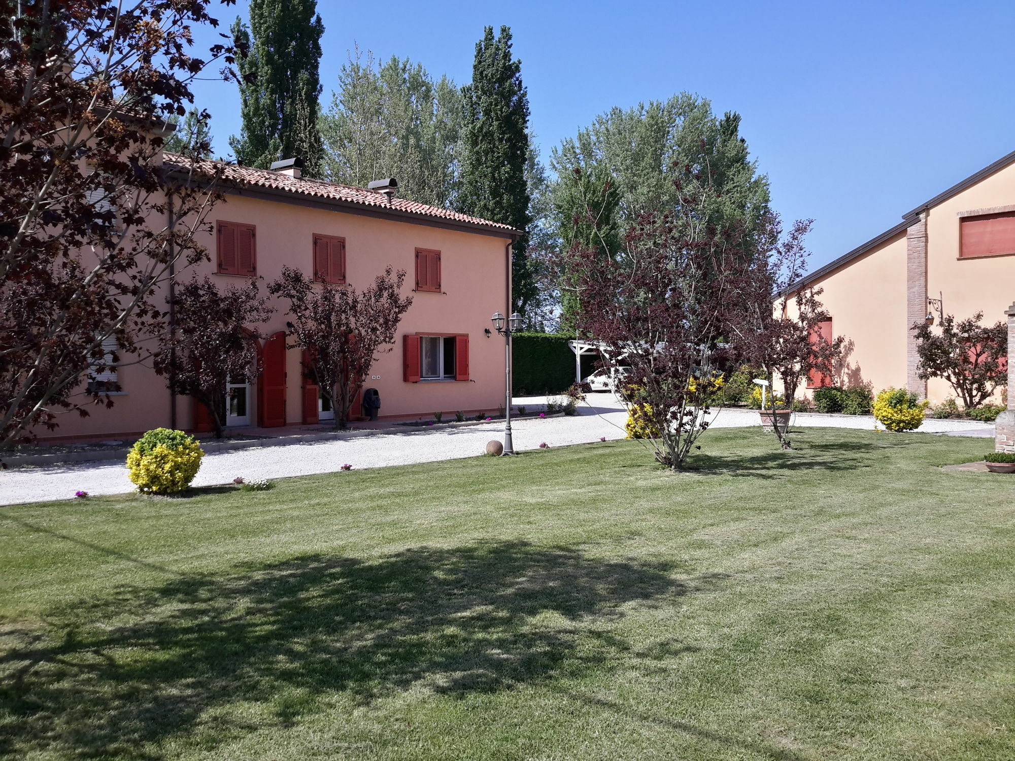 Lama Di Valle Rosa Ferrara Ngoại thất bức ảnh